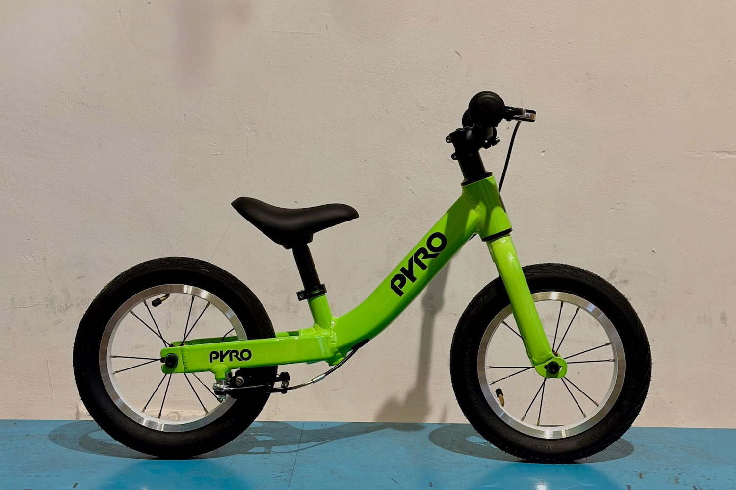 Laufrad Pyro 12
